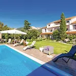 Pet Friendly In Barbat Barbat na Rabu