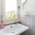 Pet Friendly In Barbat