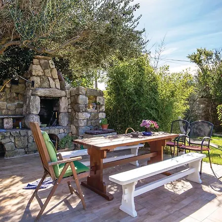 Pet Friendly In Barbat Apartman