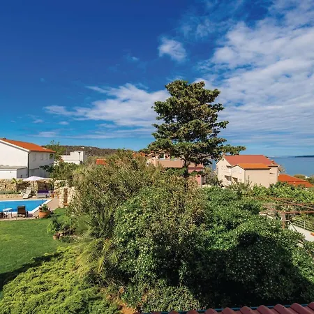 Appartement Beautiful In Barbat