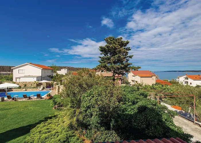 Appartement Beautiful In Barbat