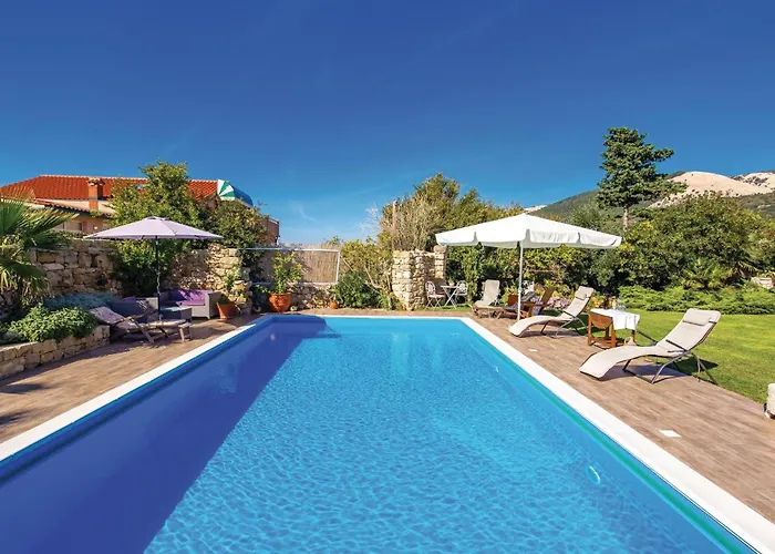 Beautiful In Barbat Appartement