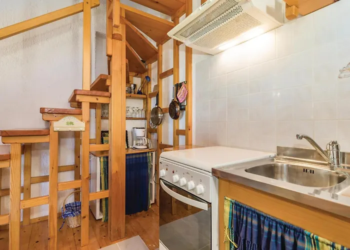 Beautiful In Barbat Apartment Barbat na Rabu